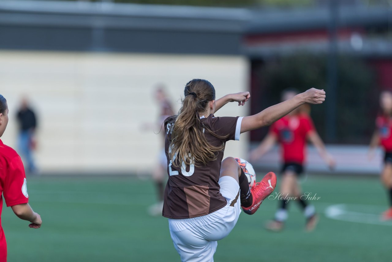 Bild 271 - wBJ FC St. Pauli - Eimsbuetteler TV : Ergebnis: 3:4